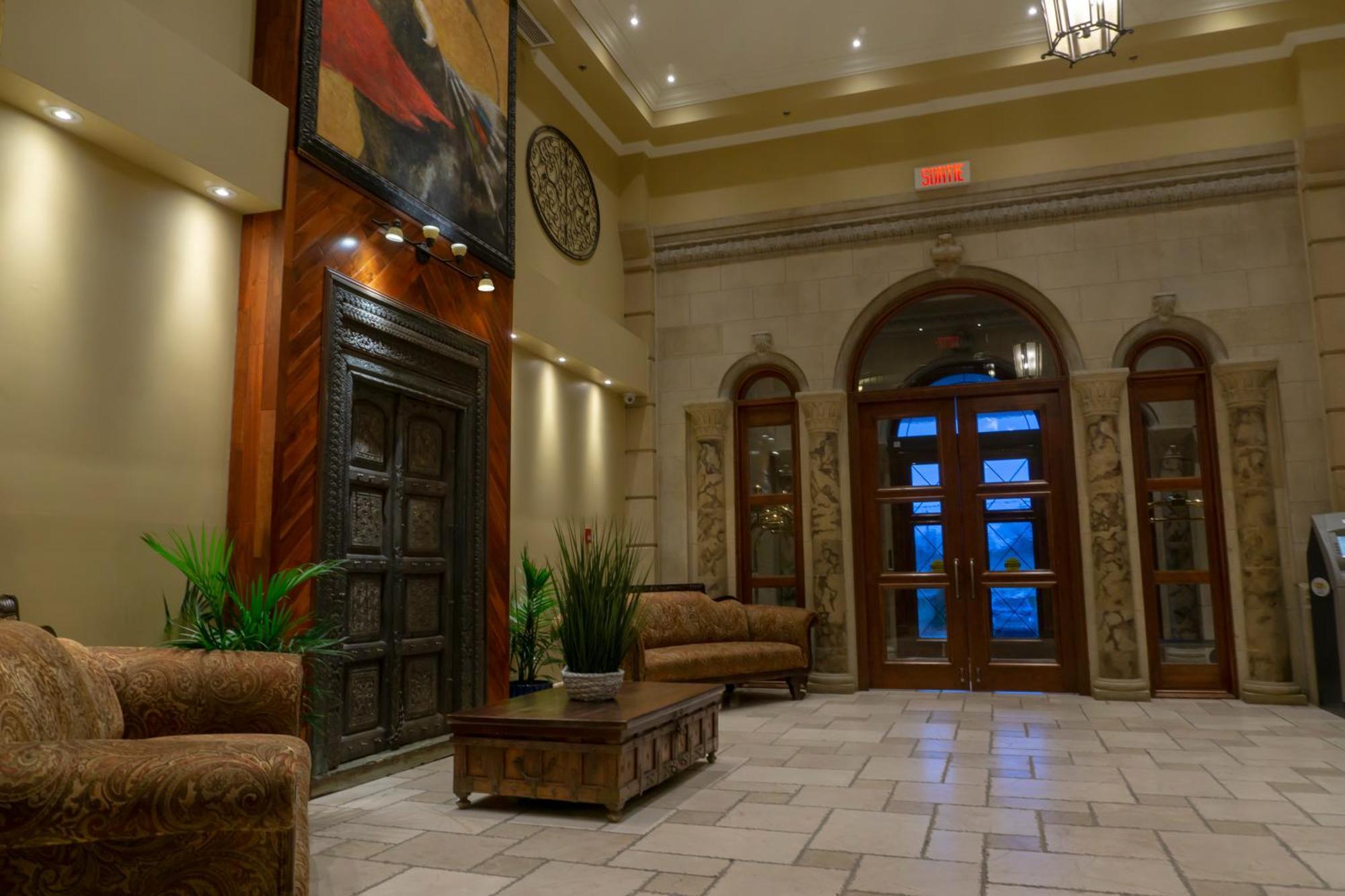 Hotel Brossard Exteriér fotografie